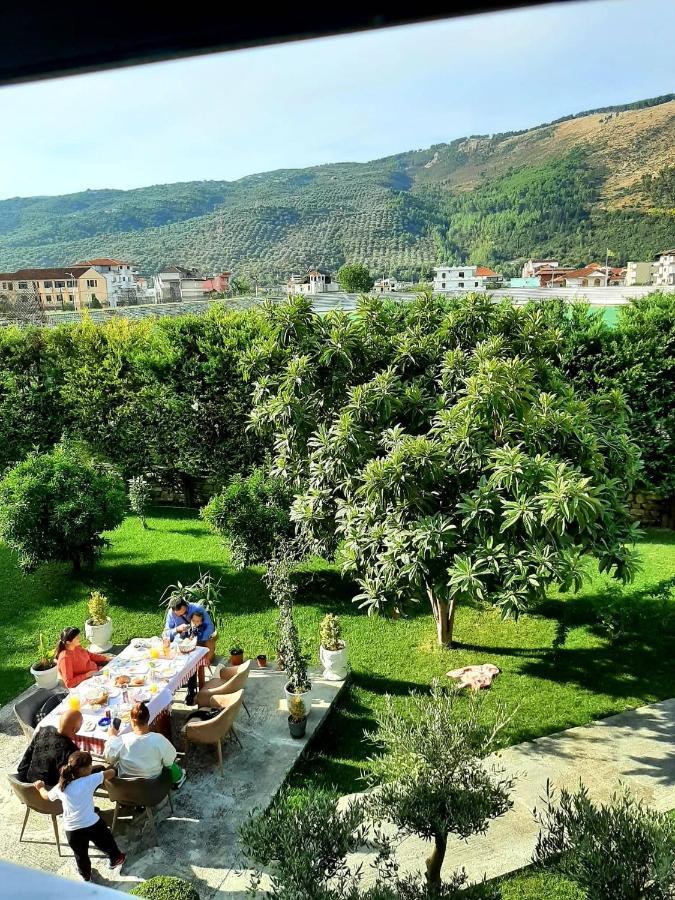 Hotel Vila Arbri بيرات المظهر الخارجي الصورة