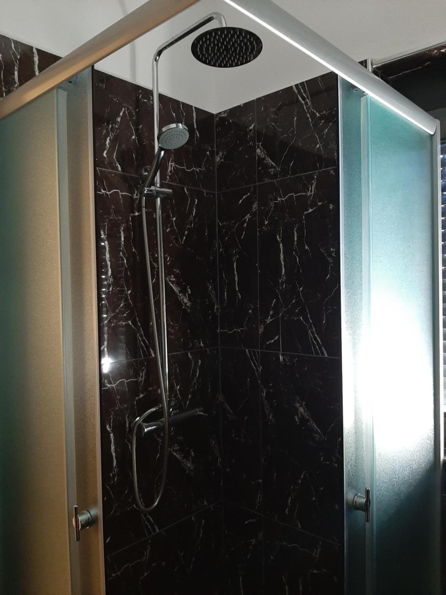 Hotel Vila Arbri بيرات الغرفة الصورة