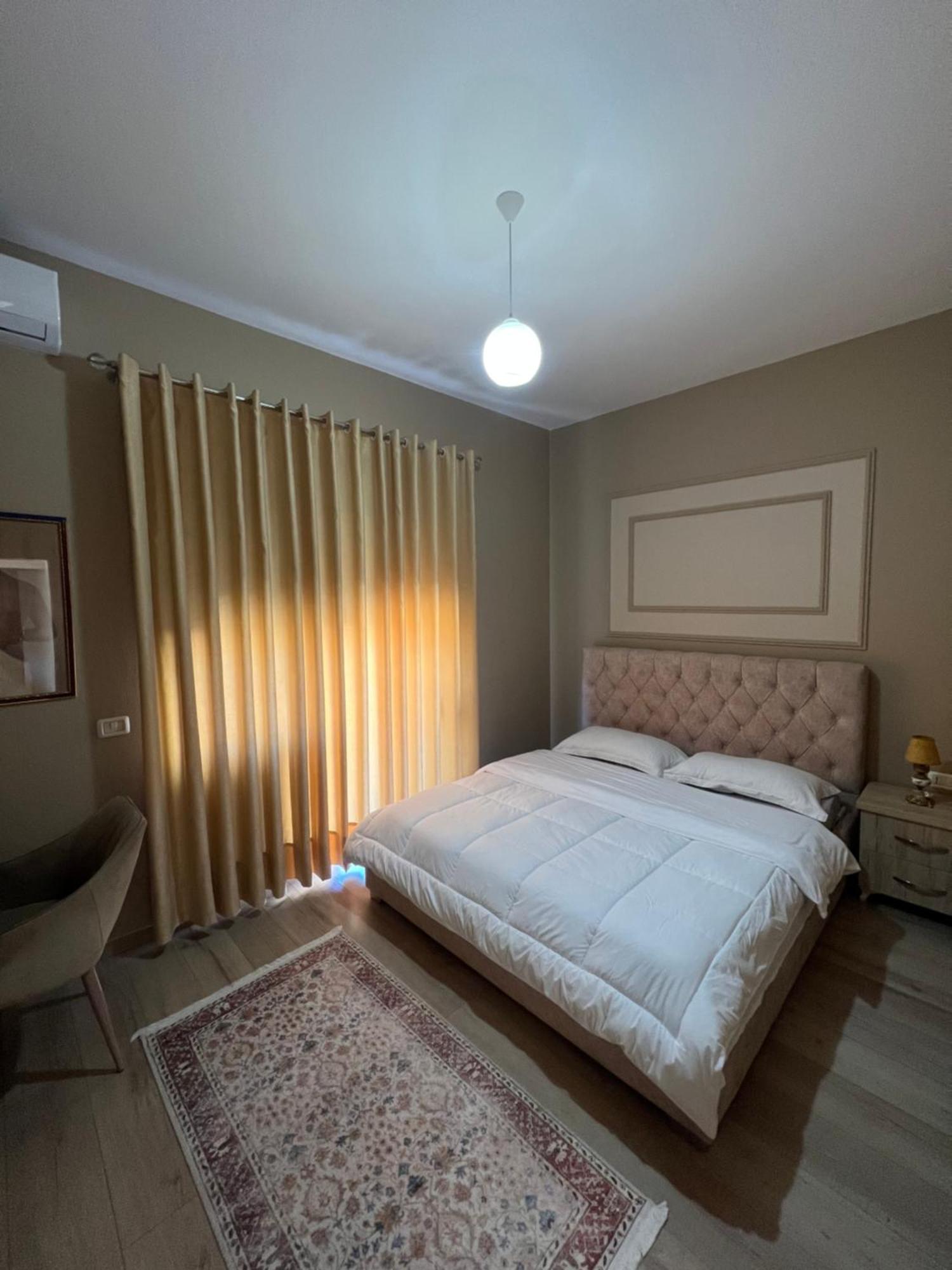 Hotel Vila Arbri بيرات المظهر الخارجي الصورة